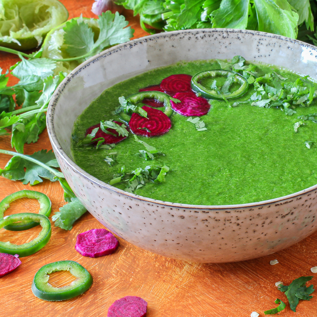 Detoxifying raw spinach soup