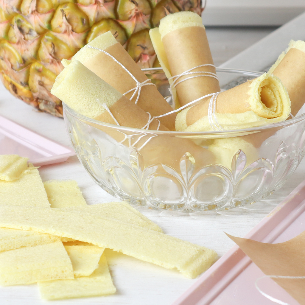 Pineapple rollups or pineapple chips - Luvele US