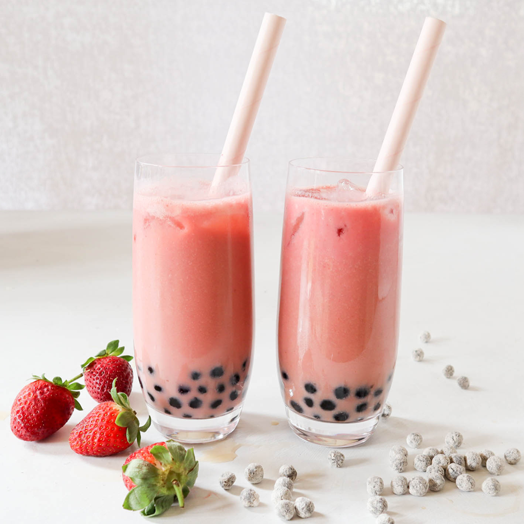 Make fresh strawberry bubble tea (boba) at home - Luvele US